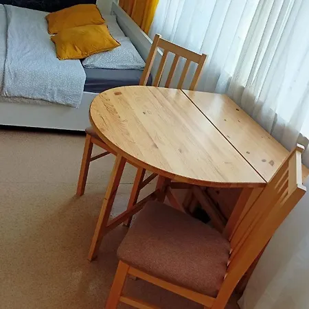 71 Kawalerka Апартаменты Ченстохова